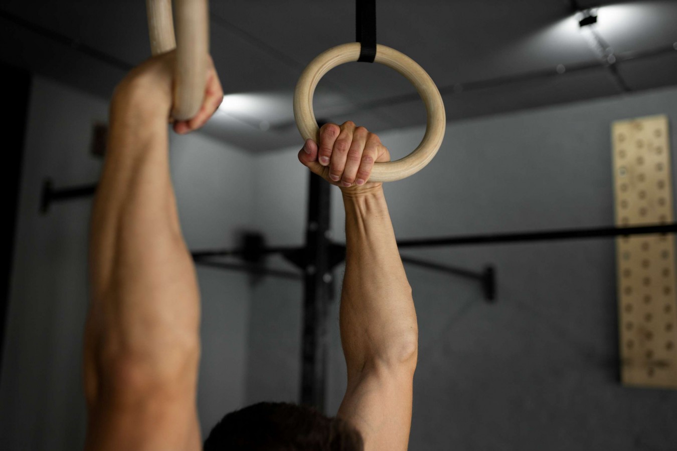  Gymnastic Rings Exercises: Mastering Basic Skills for Beginners